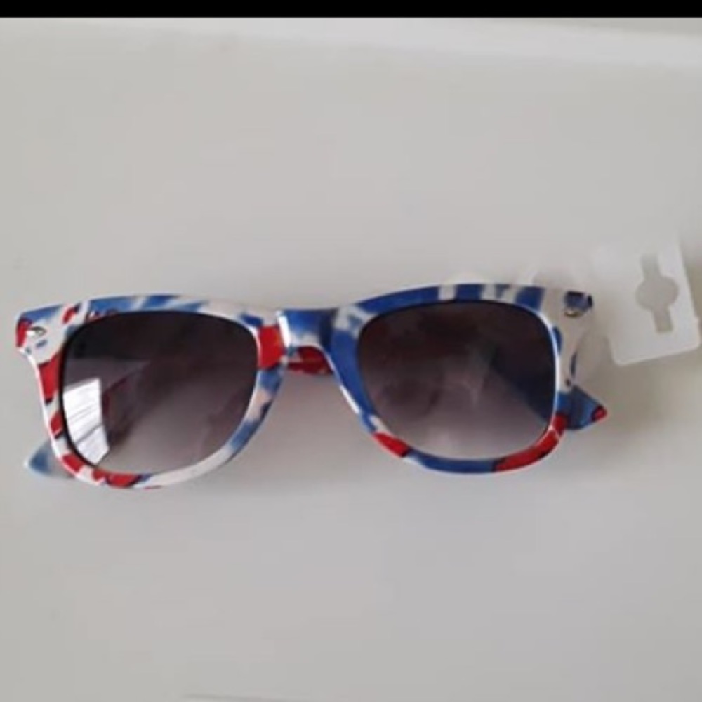 🛑Brand new sunglasses